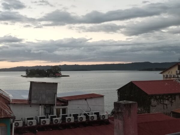 Flores Island: Picturesque & Joyful - Image 4