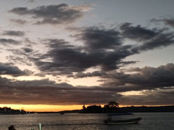 Flores Island: Picturesque & Joyful - Image 5