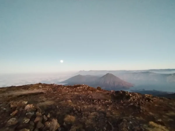 Hiking Atitlan Volcano - Image 7