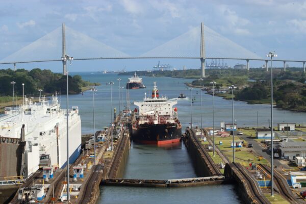 Panama City: Canal & History - Image 5
